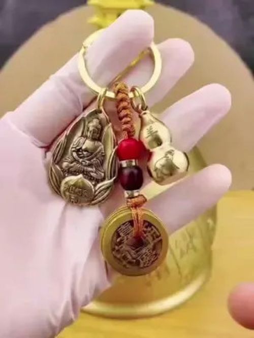 方寸之間，鐫刻時(shí)光 小小鑰匙扣的裝飾藝術(shù)與生活哲學(xué)
